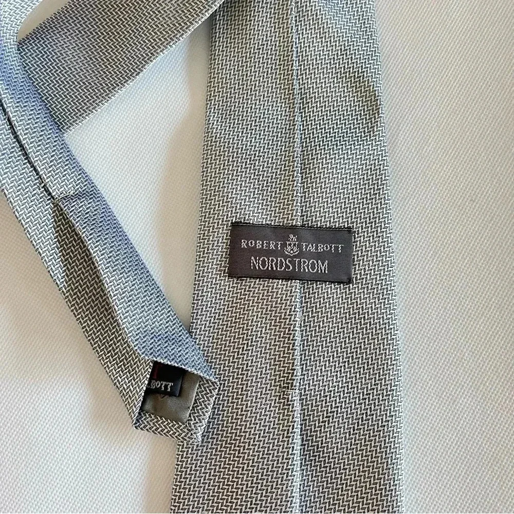 Robert Talbott Nordstrom Tie Hand Sewn Silk/Rayon Gray Textured Geometric Print